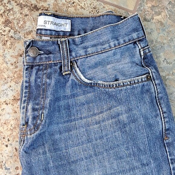 B by Bullhead 28x30 Men’s Straight Leg Denim Jeans Medium Blue Wash - Picture 2 of 11